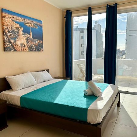 Готель Malta Paradise Central Accomodation Saint Julian's Екстер'єр фото