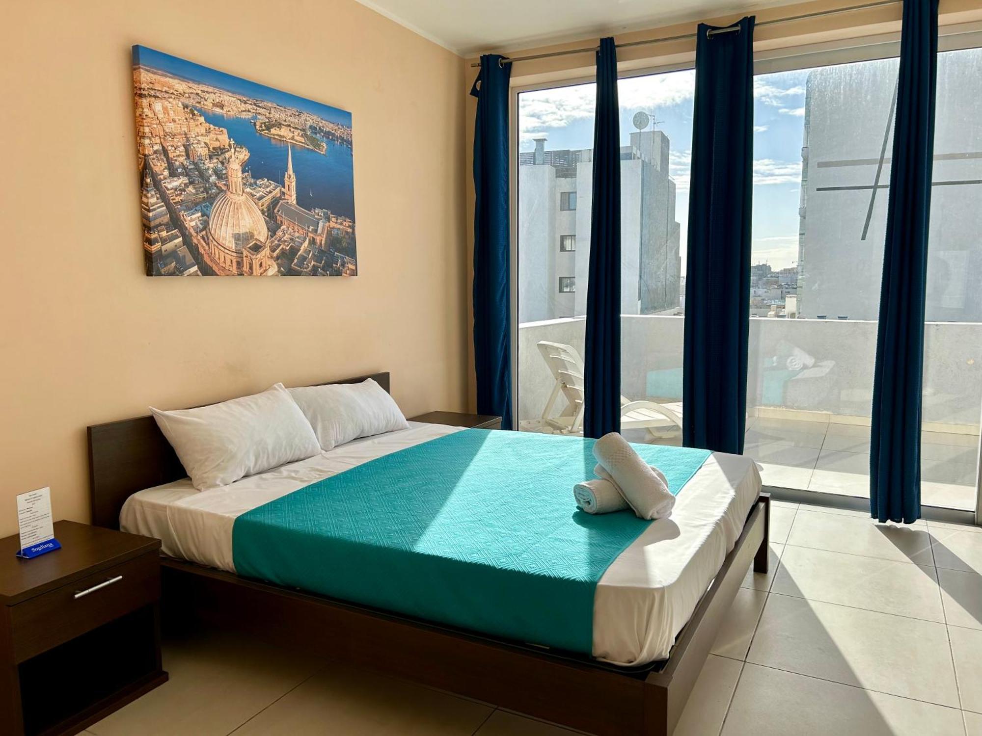 Готель Malta Paradise Central Accomodation Saint Julian's Екстер'єр фото
