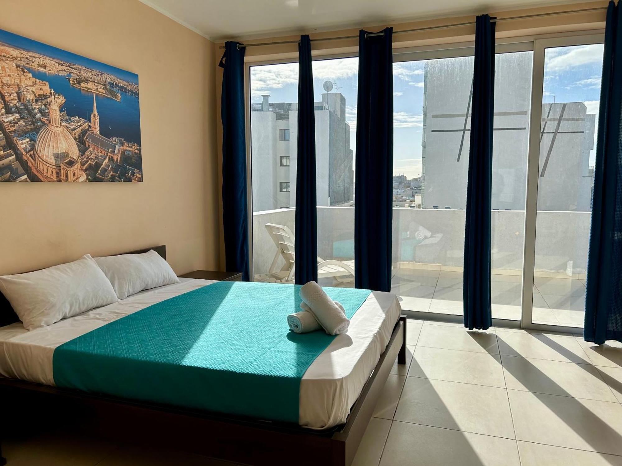 Готель Malta Paradise Central Accomodation Saint Julian's Екстер'єр фото